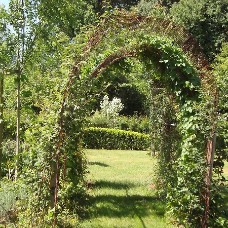 Rustic With Garden In Normandy, Cleaning Included 度假居 *